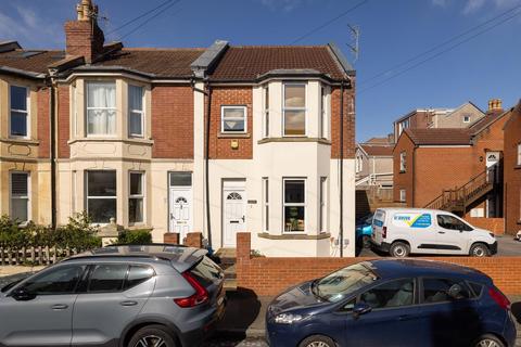 2 bedroom flat for sale, Maple Road, Horfield