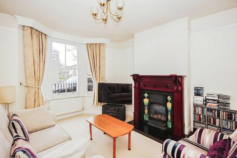 2 bedroom terraced house for sale, Holly Street, Warwickshire CV32