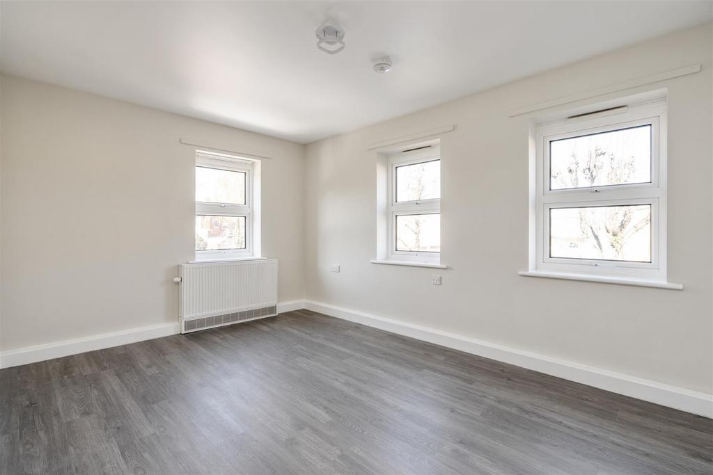 Flat 9 2.jpg