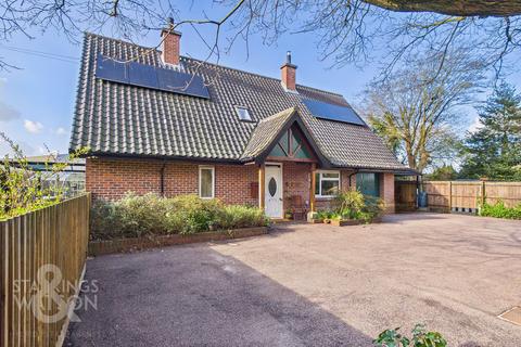 5 bedroom detached house for sale, Rectory Road, Norwich NR14