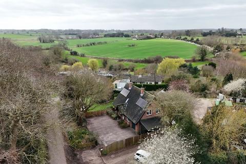 5 bedroom detached house for sale, Rectory Road, Norwich NR14