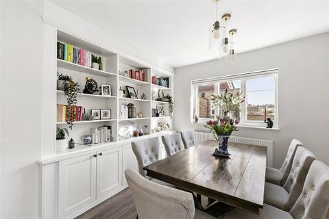 undefined, Gayford Road, London, W12
