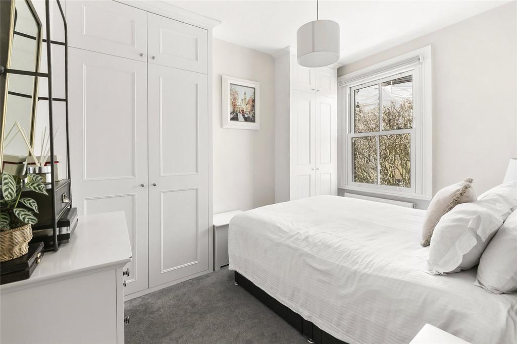Principal bedroom