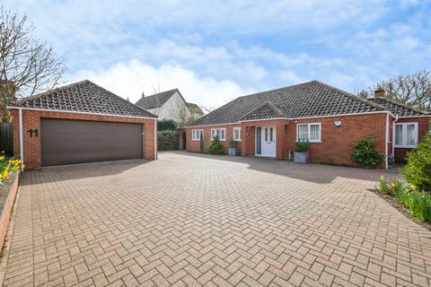 4 bedroom detached bungalow for sale, Charles Ewing Close, Aylsham, Norwich