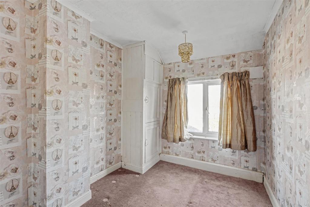 Bedroom 2.jpeg