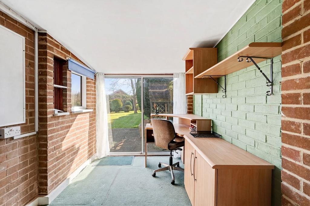 Study/Bedroom 5