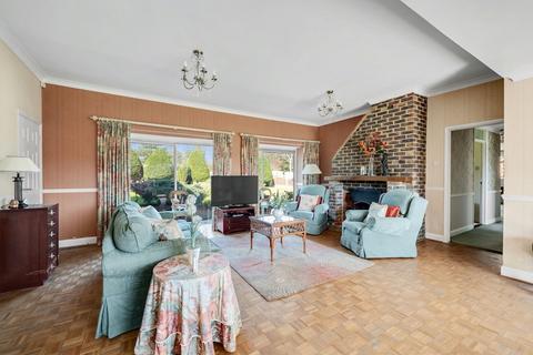 4 bedroom detached bungalow for sale, Five Wents, Swanley, BR8