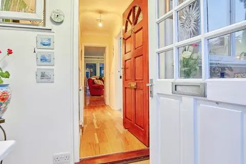 3 bedroom end of terrace house for sale – pohled 2
