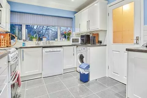 3 bedroom end of terrace house for sale – pohled 4
