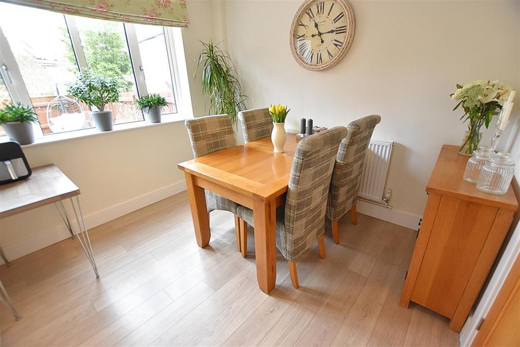 Kitchen diner