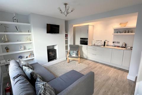 2 bedroom terraced house for sale, Lake Street, Dartmouth