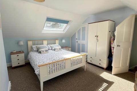 2 bedroom terraced house for sale, Lake Street, Dartmouth