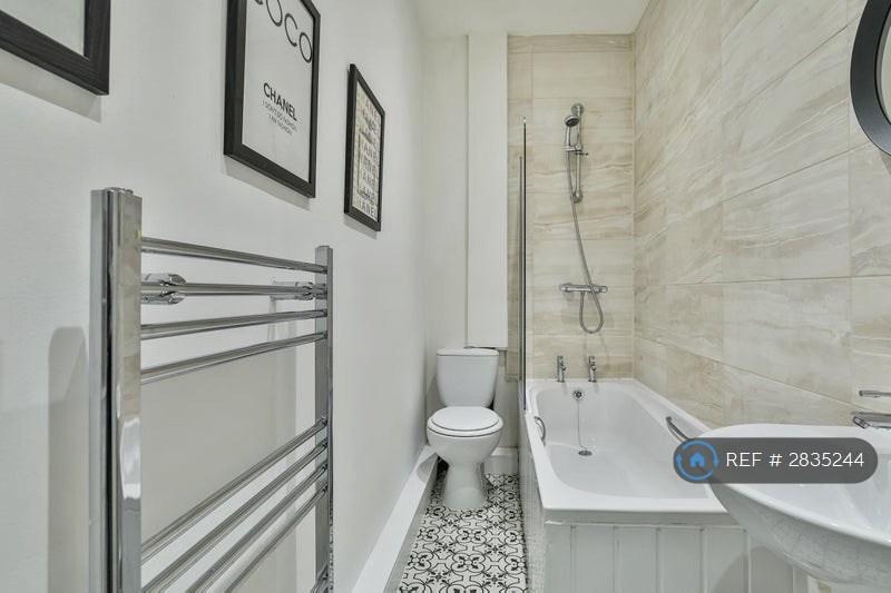 Bathroom Upstairs