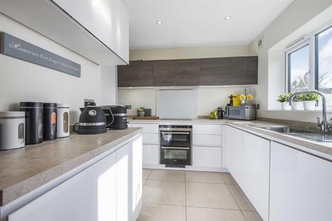 undefined, Newcourt Drive, Exeter