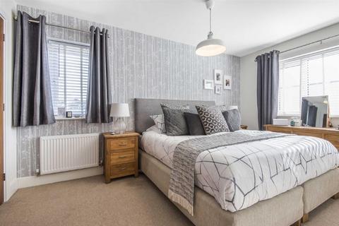 undefined, Newcourt Drive, Exeter