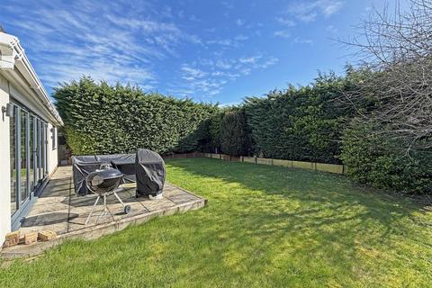 3 bedroom bungalow for sale, Cambridge Road, Stamford