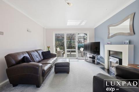 undefined, Buckenham Road, Ipswich IP7