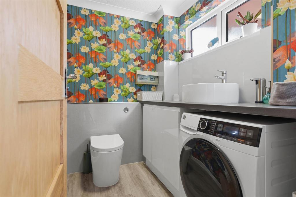 Ground Floor WC / Utility Room