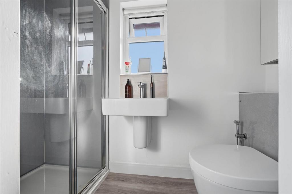Master En-Suite