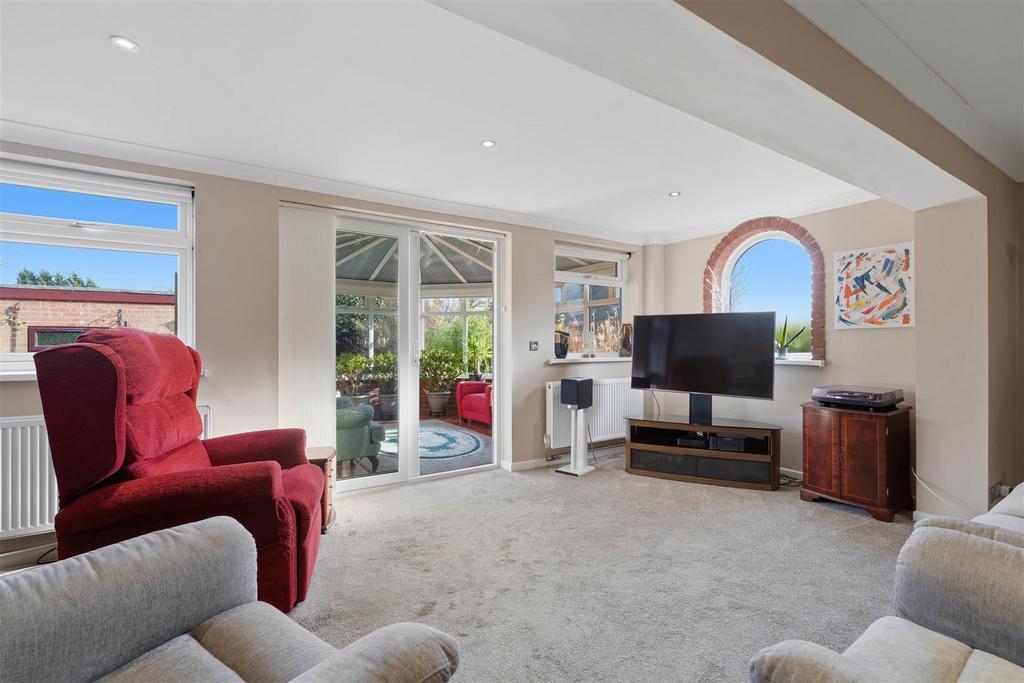 Extended Lounge Dining Room