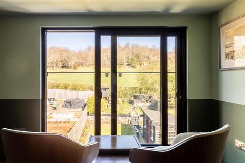 undefined, Park House Drive, Reigate
