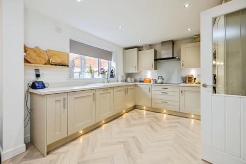 undefined, Field Avenue, Saxilby, Lincoln, LN1