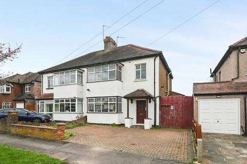 3 bedroom semi-detached house for sale, The Avenue, Pinner, HA5