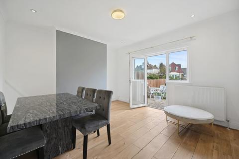 3 bedroom semi-detached house for sale, The Avenue, Pinner, HA5
