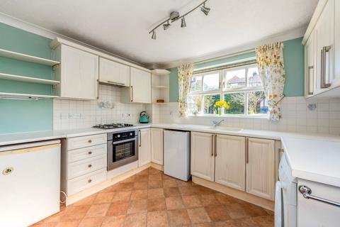 3 bedroom detached house for sale, Arun Close, Petersfield, Hampshire