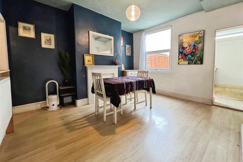 2 bedroom terraced house for sale, North Street, Shrewsbury