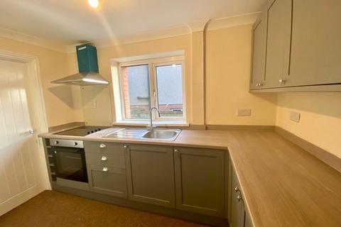 3 bedroom semi-detached house to rent, Oldroyd Avenue, Grimethorpe, BARNSLEY