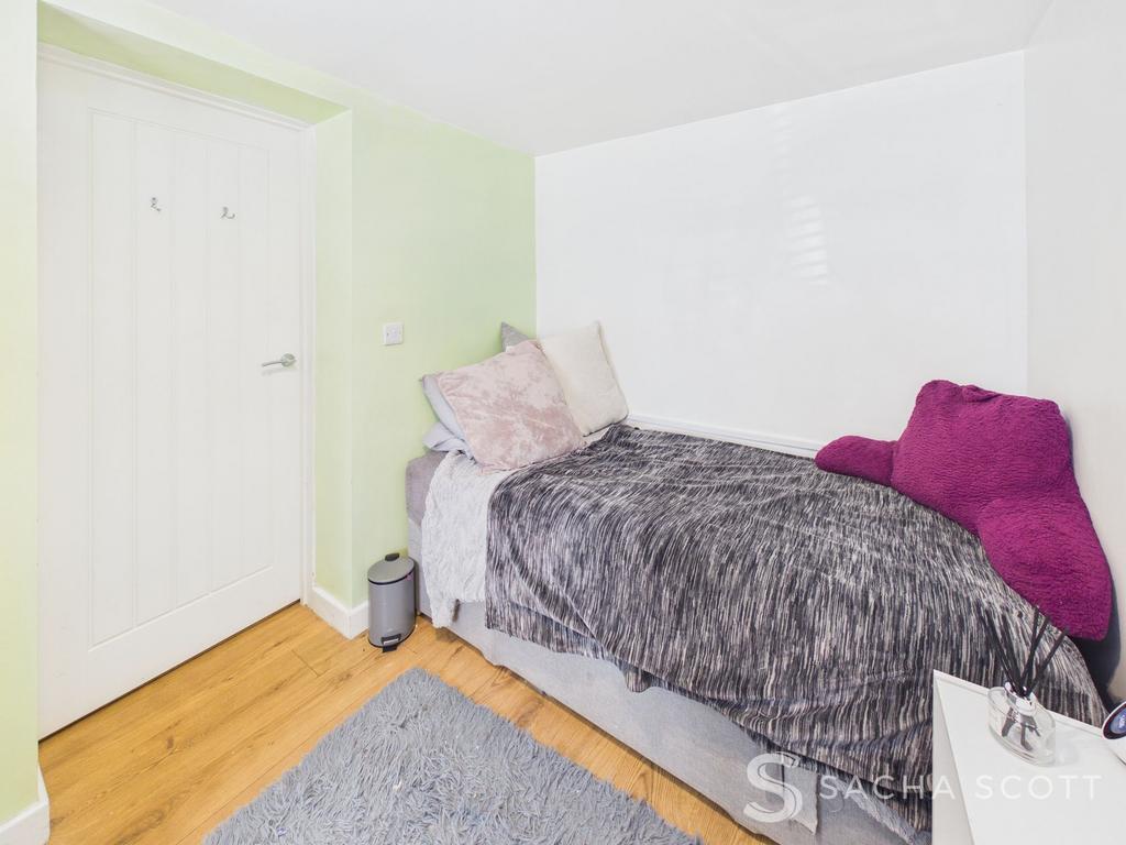 Bedroom 5 / Guest