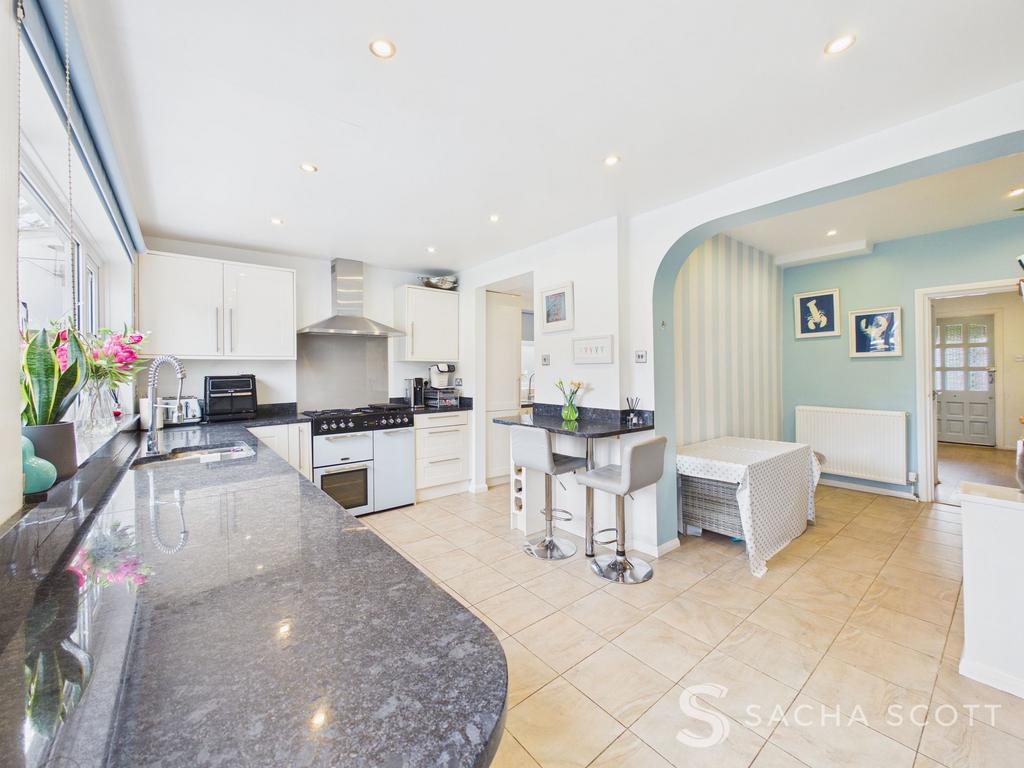 Kitchen / Breakfast Room
