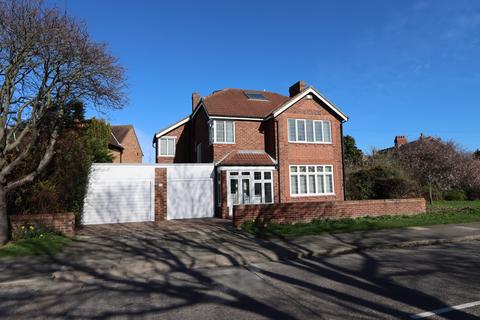 5 bedroom detached house for sale, Claremont Road, Whitley Lodge, Whitley Bay, NE26 3TT