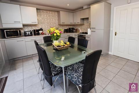 4 bedroom house for sale, Lawnhurst Avenue, Wythenshawe, Manchester, Greater Manchester, M23