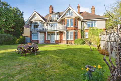 4 bedroom flat for sale, Castle Mount, Bournemouth