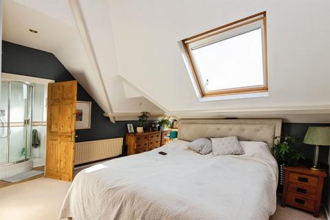 4 bedroom flat for sale, Castle Mount, Bournemouth