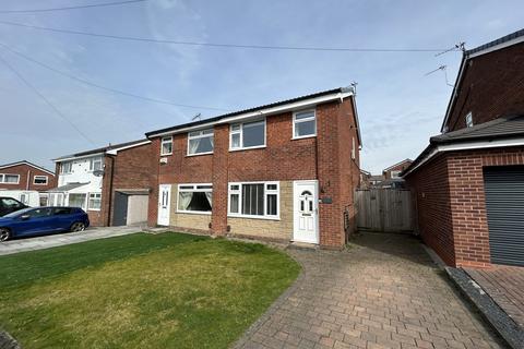 3 bedroom semi-detached house for sale, Siskin Road, Offerton