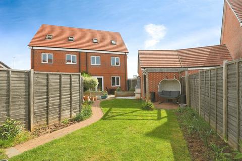 undefined, Enstone Way, Wellesbourne, Warwick