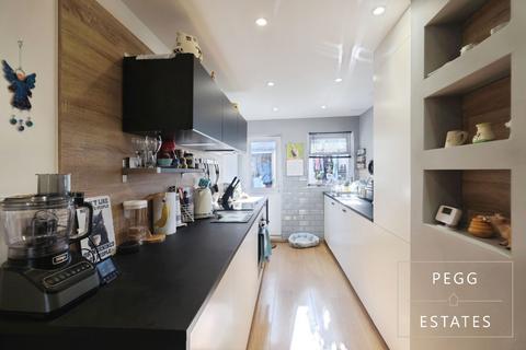 2 bedroom terraced house for sale, Babbacombe Road, Torquay, Torbay, TQ SR, Torquay