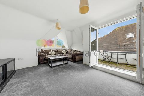 2 bedroom apartment to rent, Croham Road, South Croydon