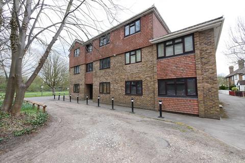 Leacroft, Staines-upon-Thames TW18