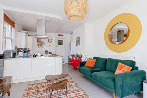 2 bedroom flat for sale, Tennyson Road, Worthing