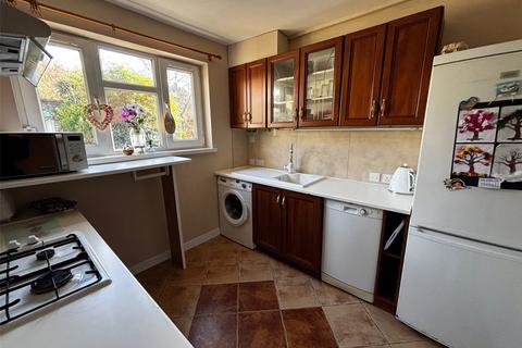 2 bedroom maisonette for sale, Thatches Grove, Chadwell Heath RM6