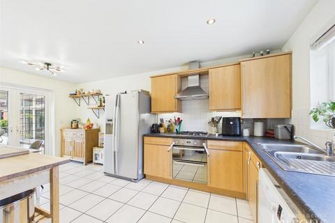3 bedroom link detached house for sale, Rycroft Meadow, Basingstoke RG22