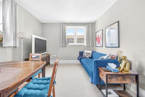 1 bedroom flat for sale, James Middleton House, Middleton Street