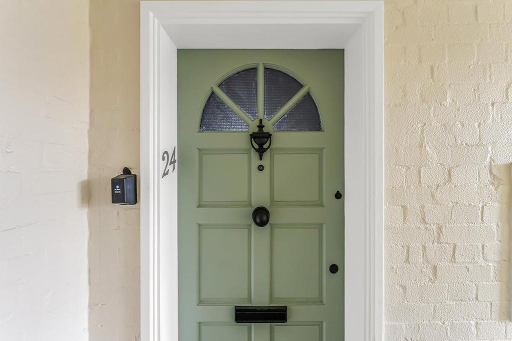 Broomhill Court-16.jpg