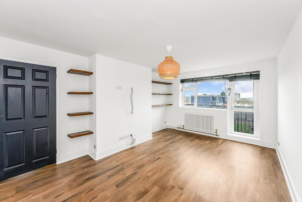 Broomhill Court-2.jpg