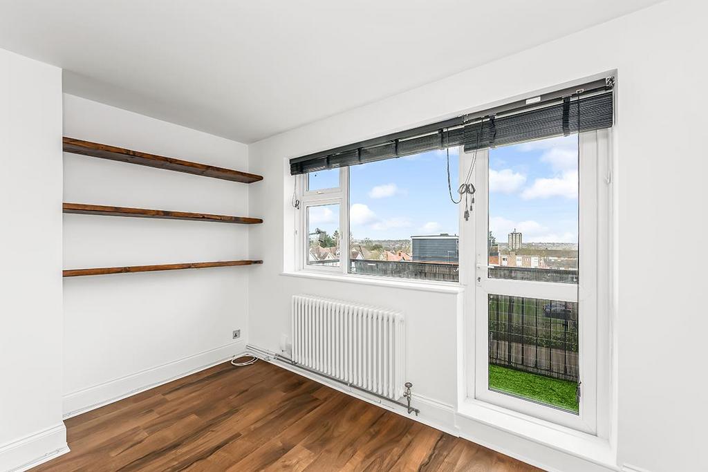 Broomhill Court-3.jpg