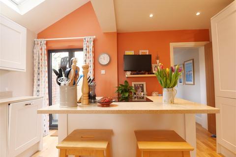 4 bedroom terraced house for sale, Cameron Grove, Off Bishopthorpe Road
